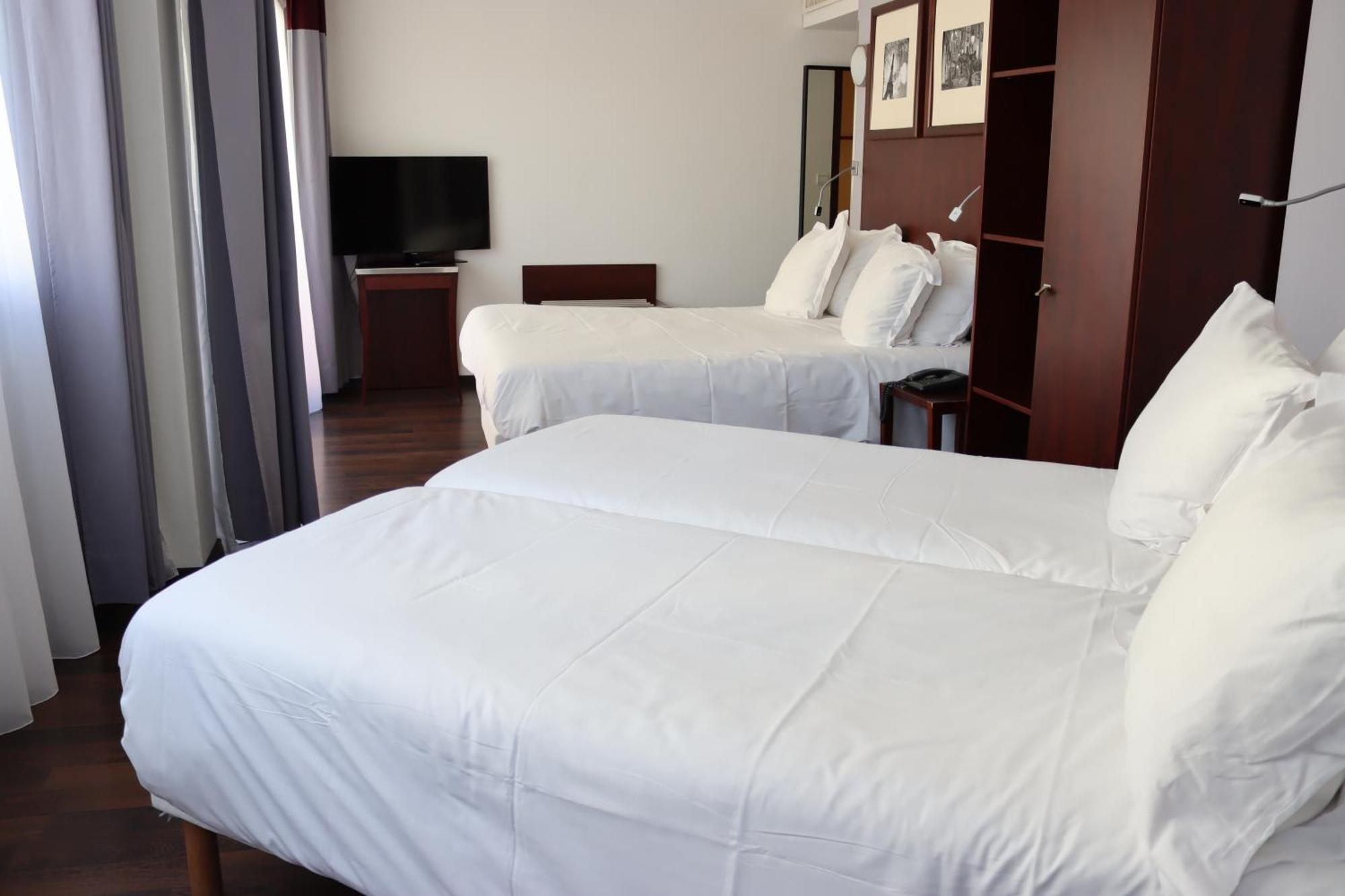 Du Centre Hotel Annemasse